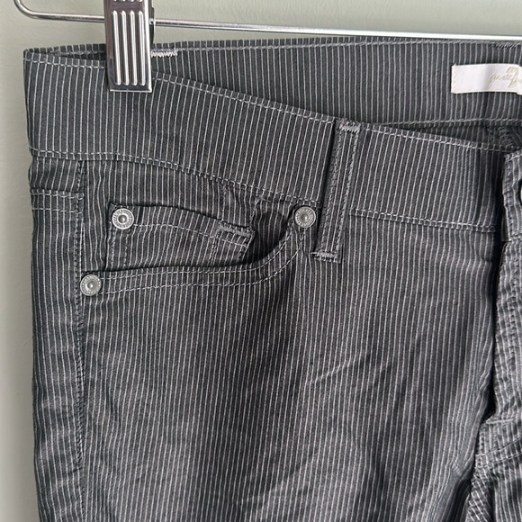 7 For All Mankind Women’s size 29 Roxanne Dark Gray Pinstripe Ankle Pants - Picture 3 of 10